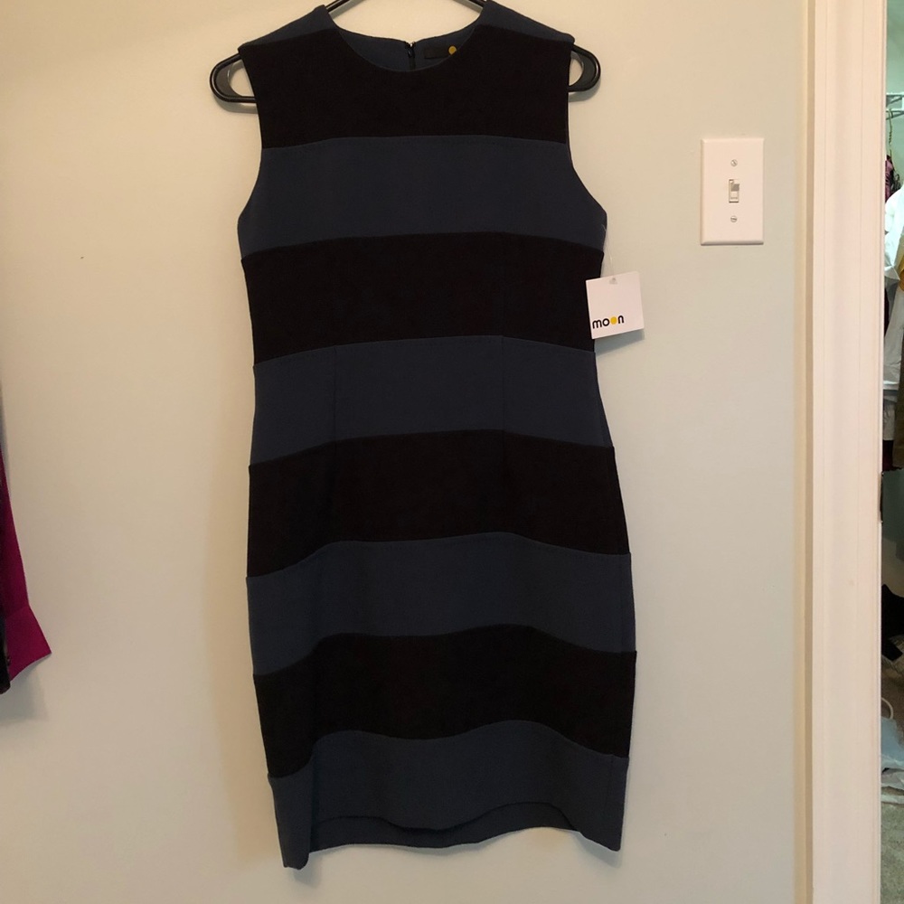 Moon apparel sleeveless navy/black striped dress